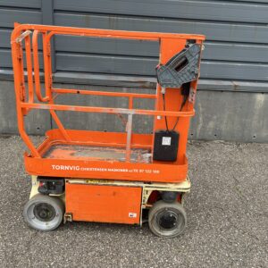 3733_JLG_lift_1230ES_side1